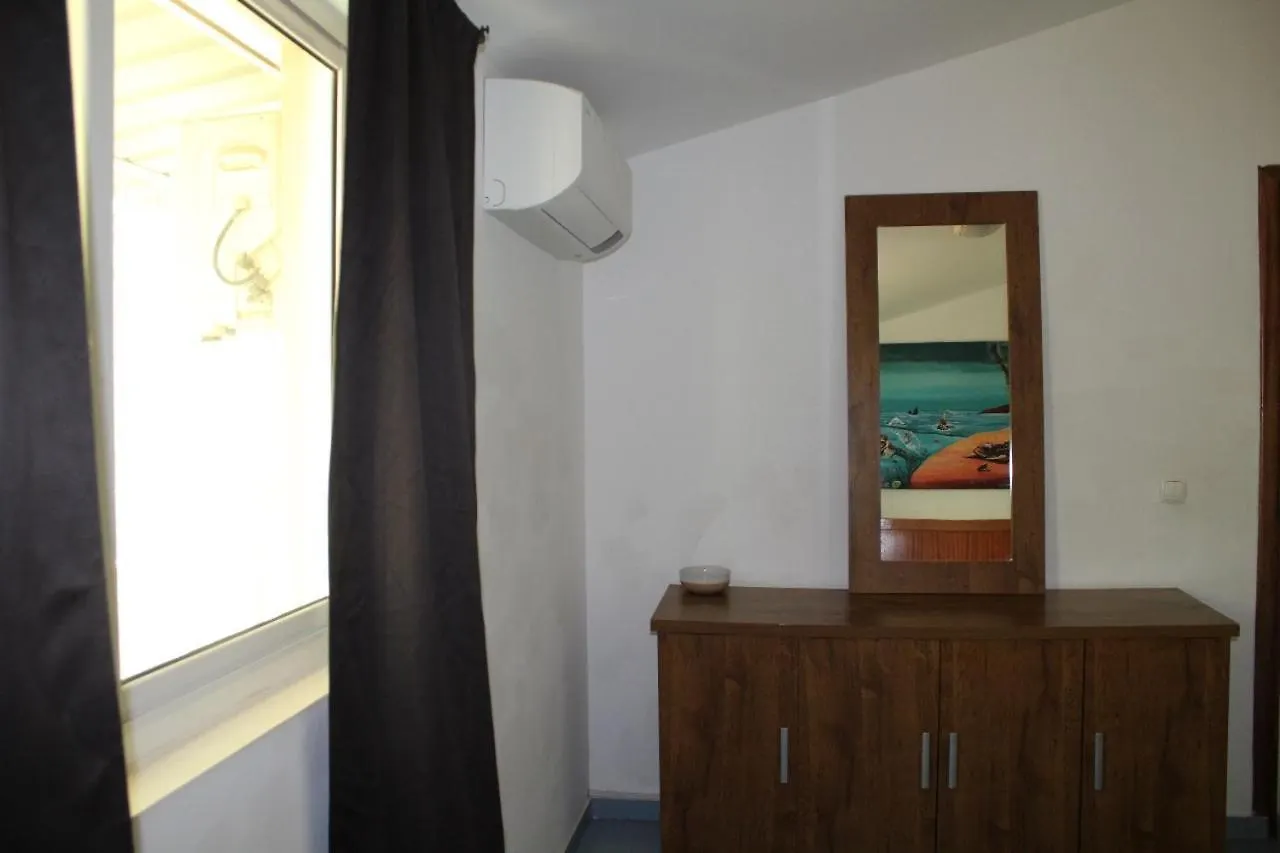 Palmarejo, Apartamento T1, Frente Praca Center プライア アパート