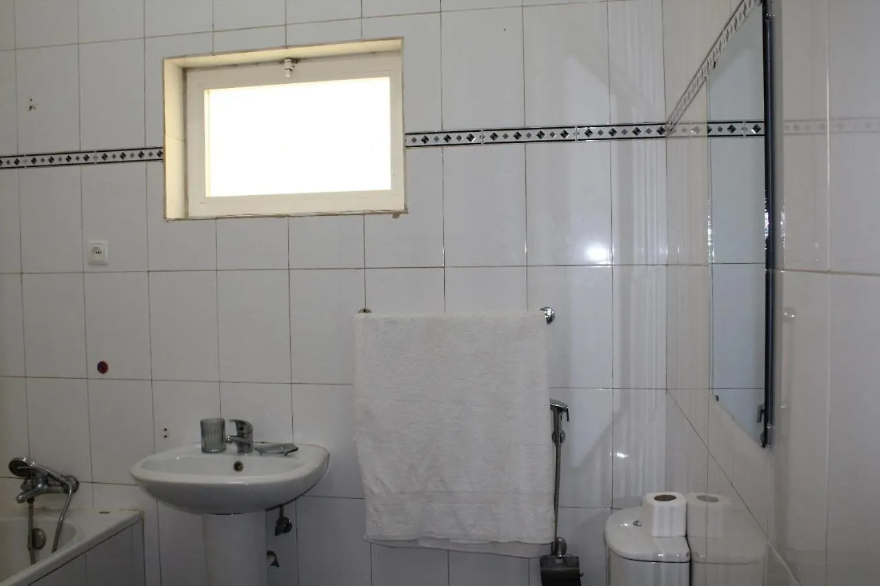 Lägenhet Palmarejo, Apartamento T1, Frente Praca Center Praia Kap Verde